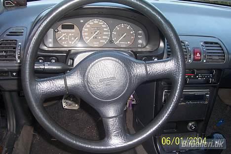 Mazda 323f GT SOLGT! billede 5