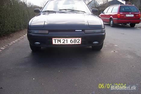 Mazda 323f GT SOLGT! billede 7
