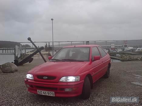 Ford Escort sport 1.8 16vsolgt billede 5