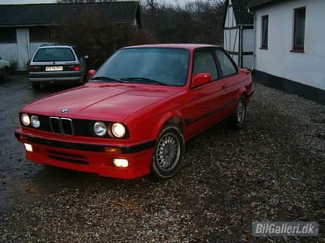 BMW 318is Coupe SOLGT billede 8
