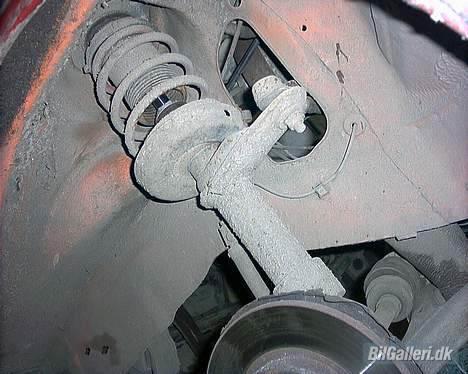 Opel  R.I.P - den har kørt unden plastskærme i lidt over 2 år. billede 9