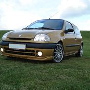 Renault clio 1,6 si *solgt*