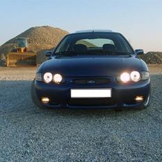 Ford Mondeo V6