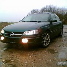 Opel Omega B (SOLGT)