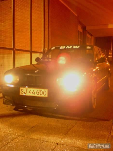 BMW 325i  -[SOLGT]- billede 1