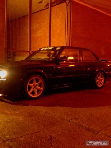 BMW 325i  -[SOLGT]- billede 3