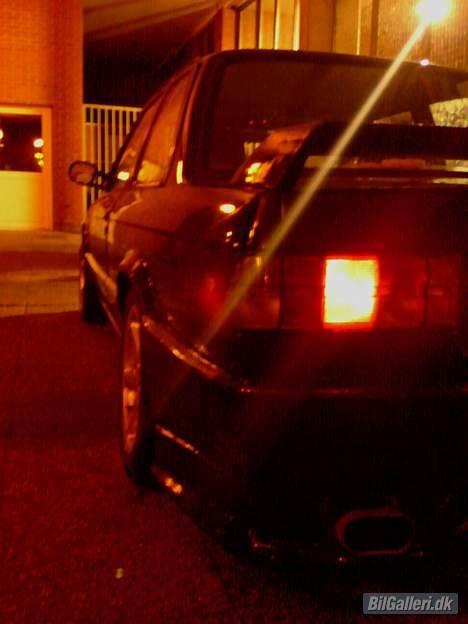 BMW 325i  -[SOLGT]- billede 6