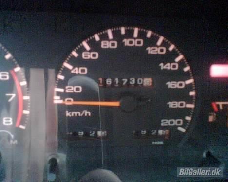 Nissan bluebird 2,0lx solgt billede 4