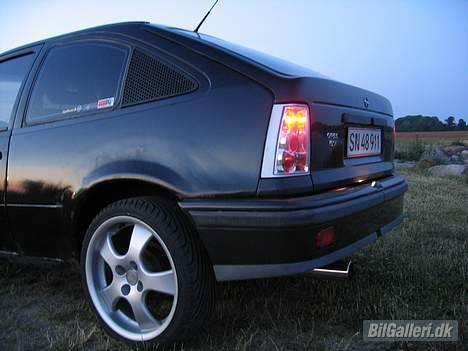 Opel kadett e  billede 2