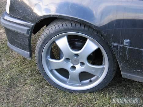 Opel kadett e  billede 6