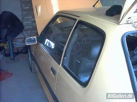 Peugeot 205 1,9 gti *solgt* billede 10