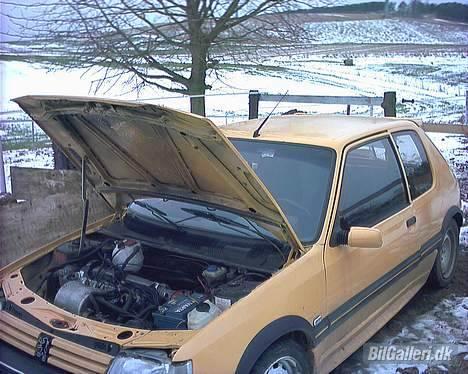 Peugeot 205 1,9 gti *solgt* billede 12