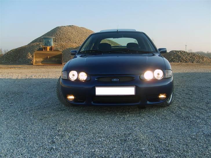 Ford Mondeo V6 - Lige et fra front. billede 1