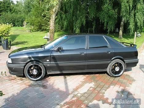 Audi 80 2,0 16v - Solgt - Nyvasket en dejlig sommerdag. billede 1