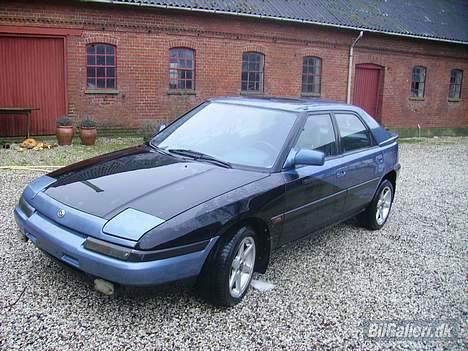 Mazda 323F billede 6