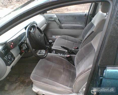 Opel Omega B (SOLGT) billede 4