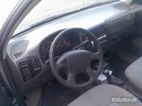 VW Polo 6N *SOLGT* - Grim kabine men håber på at finde en sort billede 6