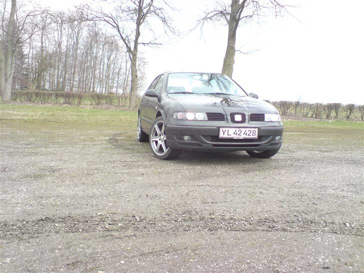 Seat Toledo ( solgt ) - mine 18" sommerfælge billede 5