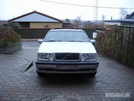 Volvo 850 2.5 Solgt - Forfra billede 2