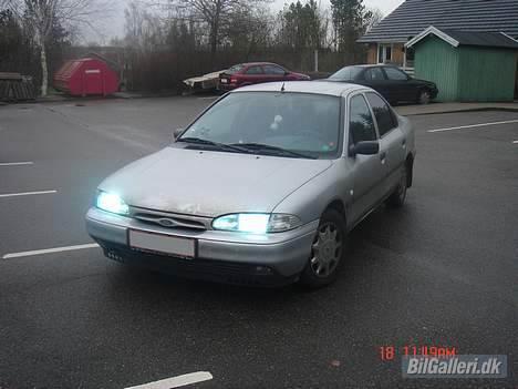 Ford Mondeo 1,8 [solgt] billede 8