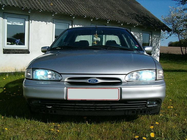 Ford Mondeo 1,8 [solgt] billede 9