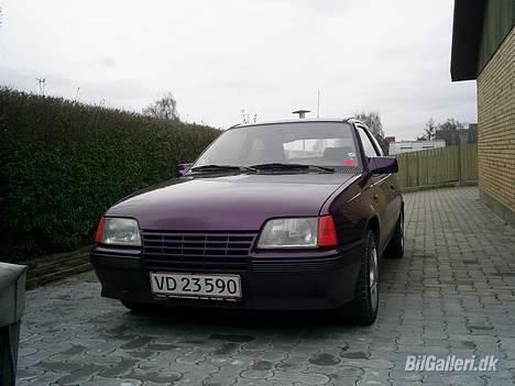 Opel Kadett skrottet billede 1
