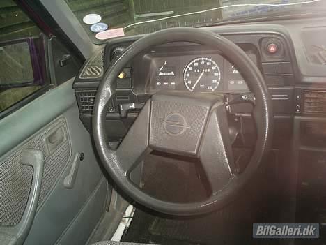 Opel Kadett skrottet billede 8