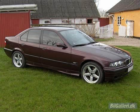 BMW 318i E36 *SOLGT* billede 1