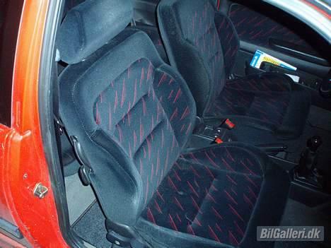 Peugeot 306 XSI - Dejlige standarde XSI sæder! billede 5