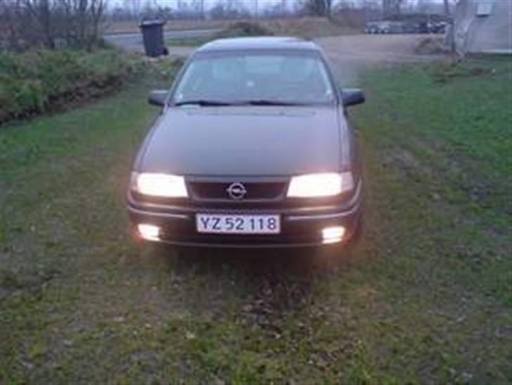 Opel vectra a  billede 1