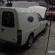 Ford Escort van "Konfiskeret"