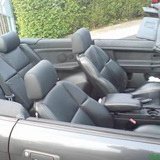 BMW 325i Cabriolet *SOLGT* 