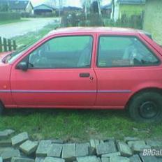 Ford Fiesta 1.8 sport  (solgt)