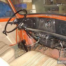 Austin-Morris mascot 850