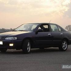 Nissan Primera 2,0i SE *SOLGT*
