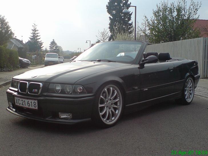 BMW 325i Cabriolet *SOLGT*  billede 1