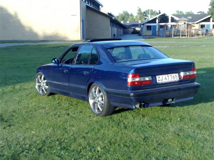 BMW e34  (SOLGT) billede 4
