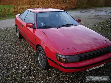 Toyota celica (solgt)  - her kommer nok nye 15" alu og skærter billede 1