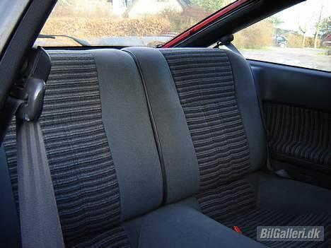 Toyota celica (solgt)  - ja det ser jo fint ud men der kommer jo nok noget overtræk på? billede 5