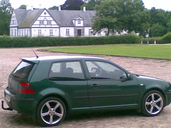 VW Golf 4 ** SOLGT ** billede 1