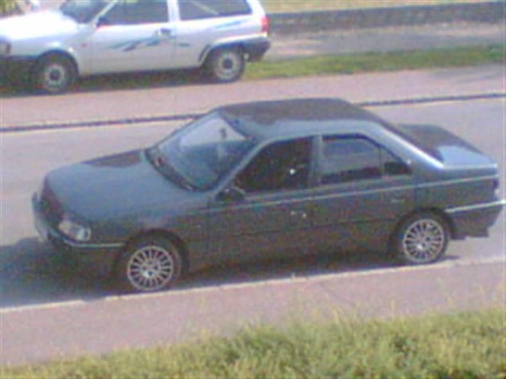 Peugeot 405 GLX (Skrottet) - Ny HU er på vel Jvc  billede 2