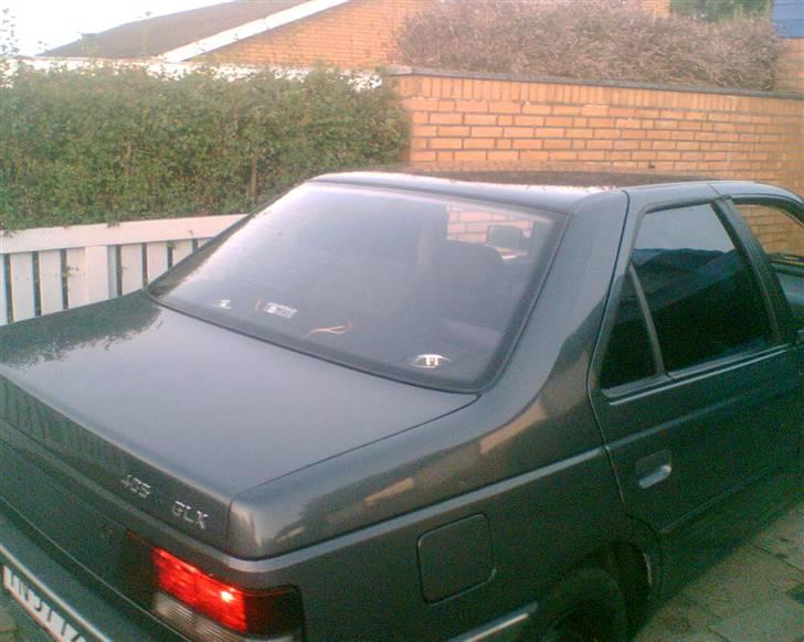 Peugeot 405 GLX (Skrottet) - Nye måtter skulle der osse til  + sædebetræk billede 6