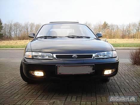 Mazda 626 GE GLX 1993  - SOLGT billede 2