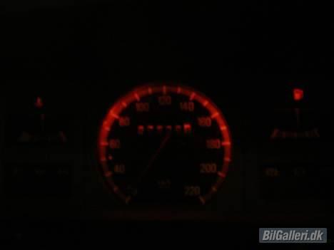 Opel kadett sedan  - rødt lys billede 6