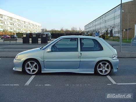 Citroën Saxo 1,6 VTS *Solgt* - Inden den blev 2-farvet. billede 16