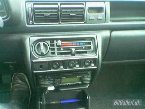 Ford Fiesta 1.8 sport  (solgt) - projekt igang billede 6