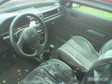 Ford Fiesta 1.8 sport  (solgt) - projekt igang billede 7