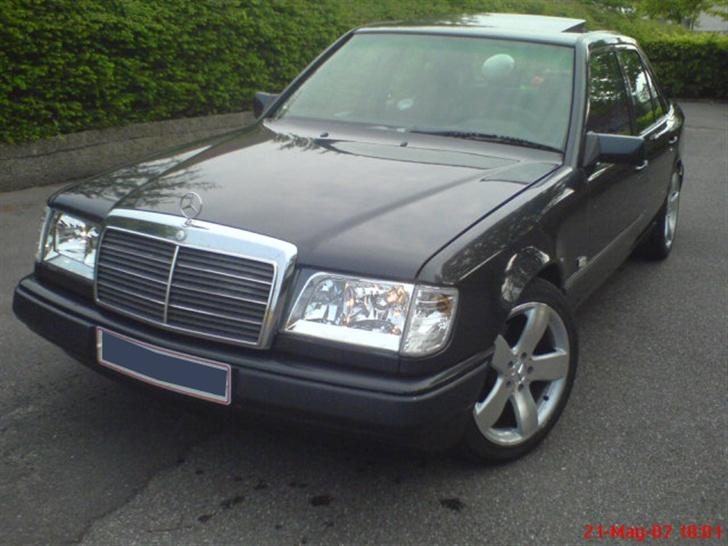 Mercedes Benz 250 D (W124) *TIL SALG!* billede 1