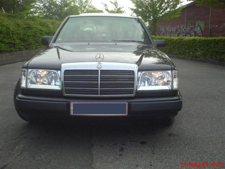 Mercedes Benz 250 D (W124) *TIL SALG!* billede 3