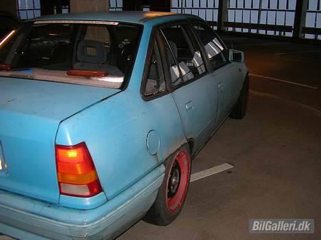 Opel kadett sedan  billede 10